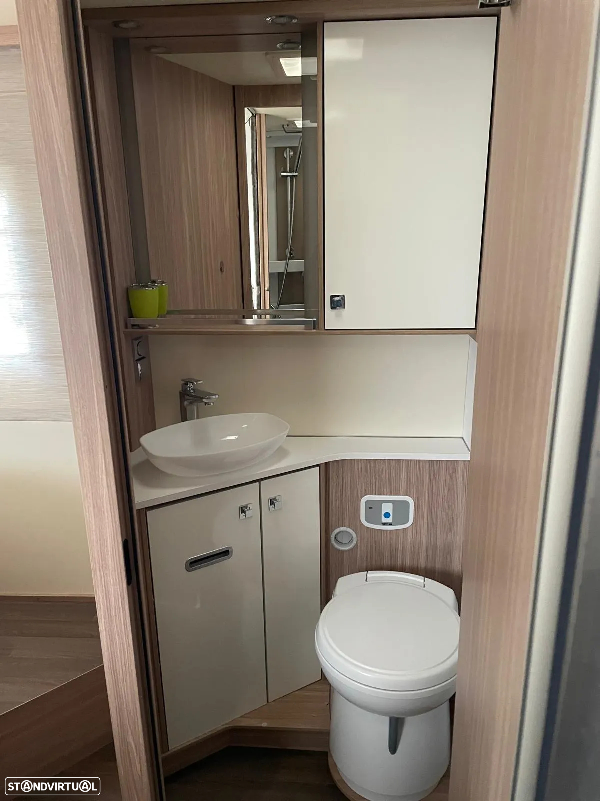 Burstner Lyseo Time Fidelity - Autocaravana c/Camas Central e Elevatória - 52