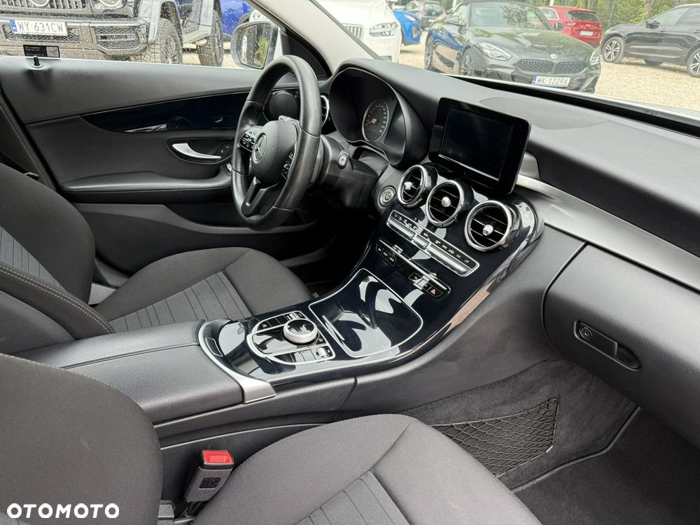 Mercedes-Benz Klasa C 220 d 9G-TRONIC - 2