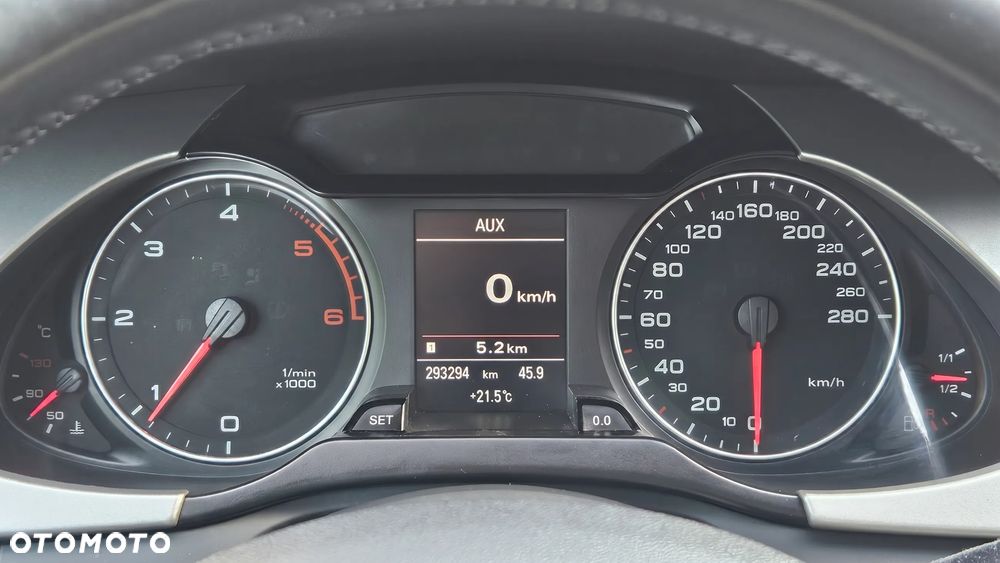 Audi A4 Avant 2.0 TDI - 8