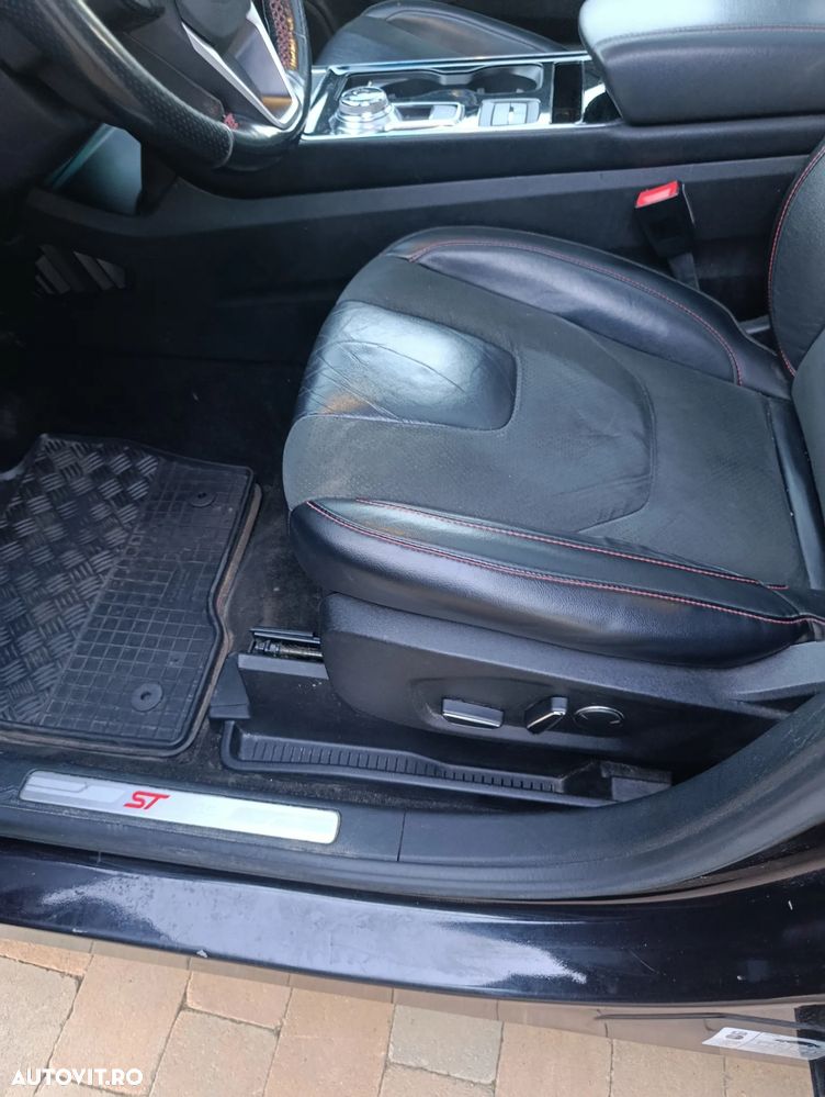 Ford Edge - 26