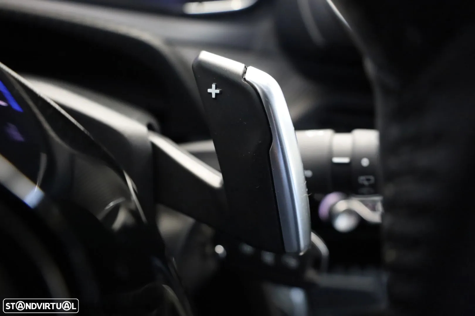 Peugeot 208 1.2 Hybrid Allure e-DCS6 - 36