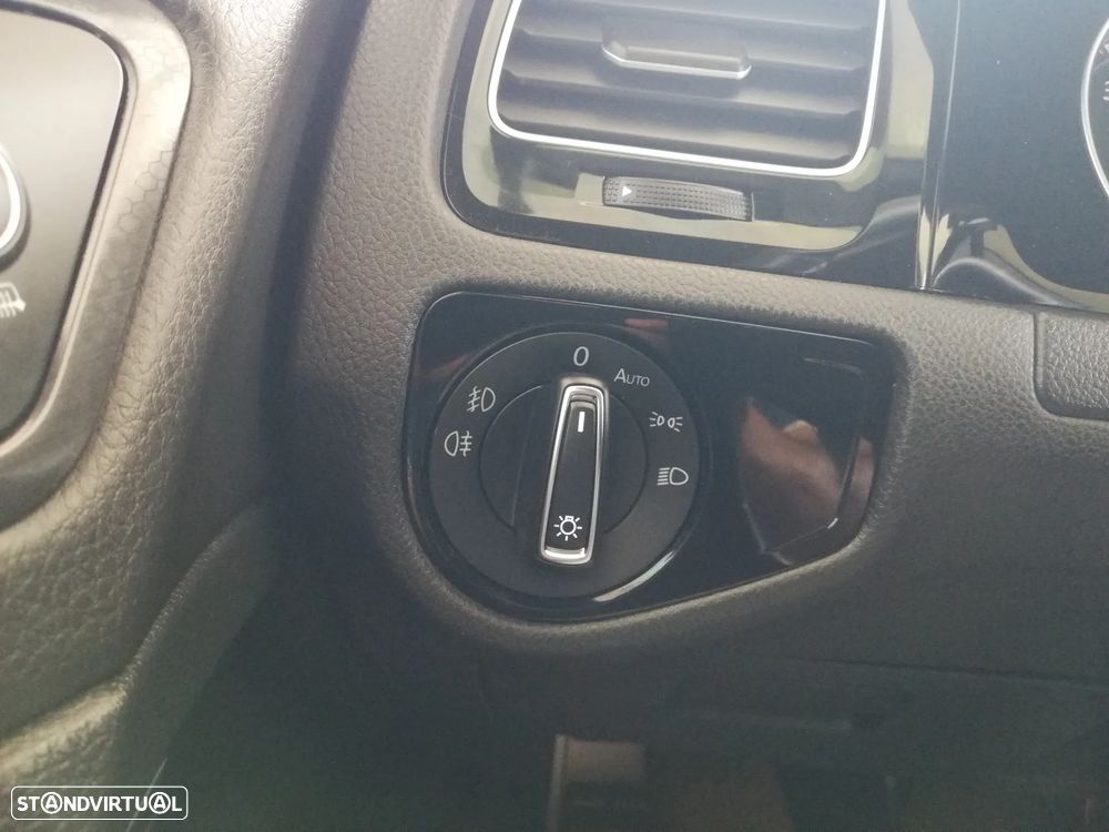 VW Golf GTI Performance BlueMotion DSG - 17