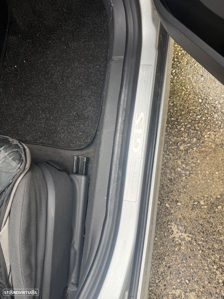 Opel Vectra 1.9 CDTi - 12