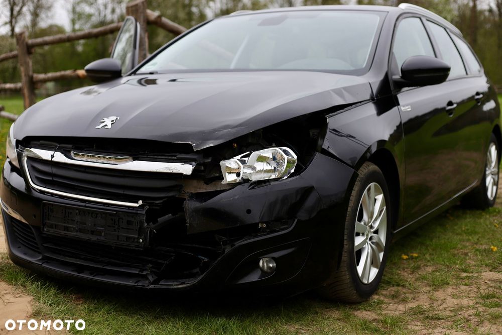 Peugeot 308 BlueHDi 120 EAT6 Stop & Start Active Business-Paket - 11