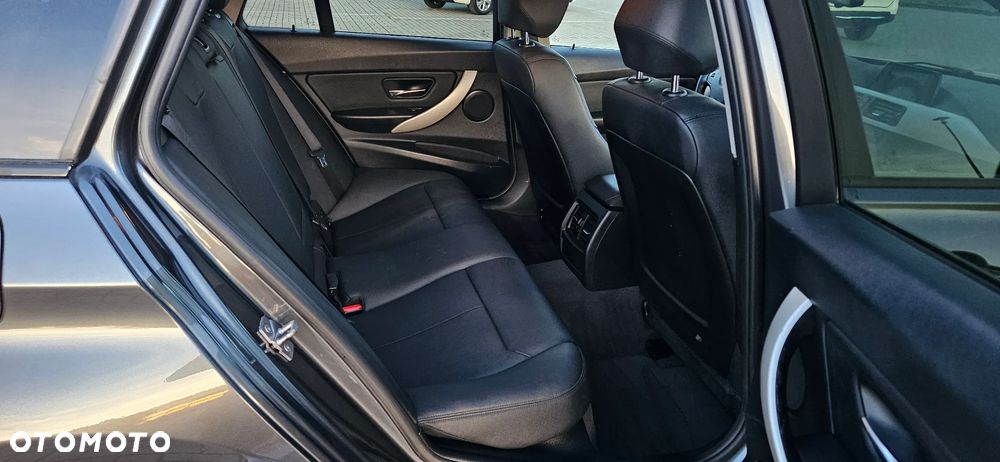 BMW Seria 3 316i Luxury Line - 9