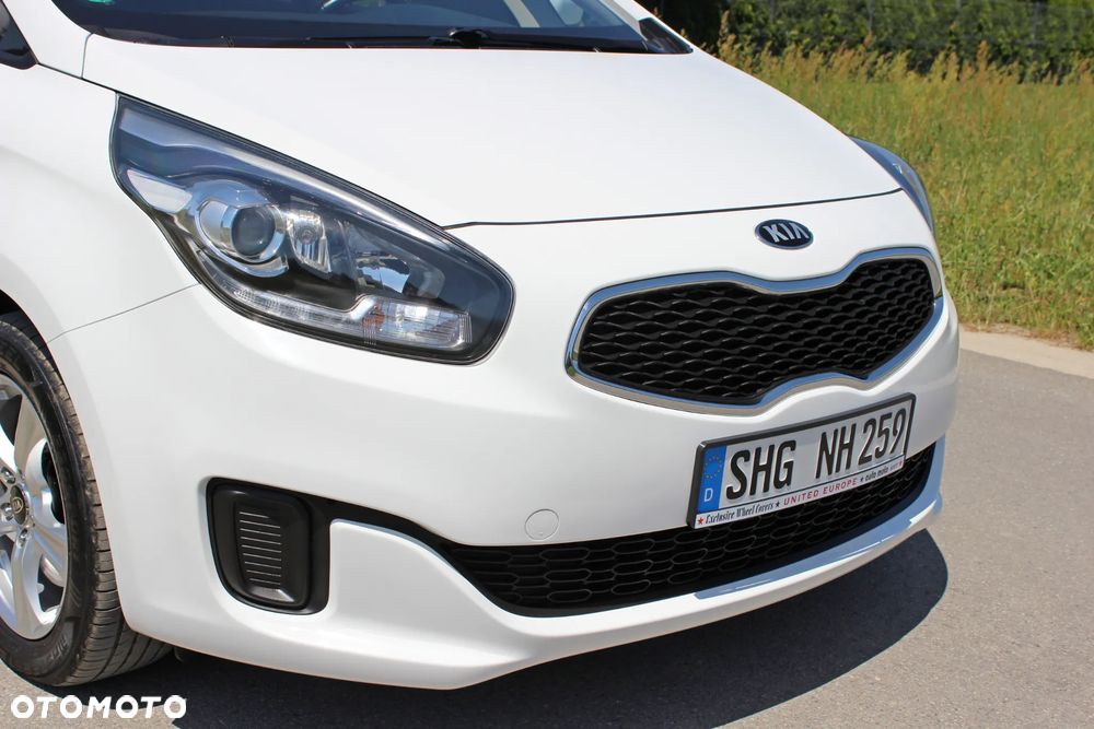 Kia Carens 1.7 CRDi 115 Dream Team Edition - 13