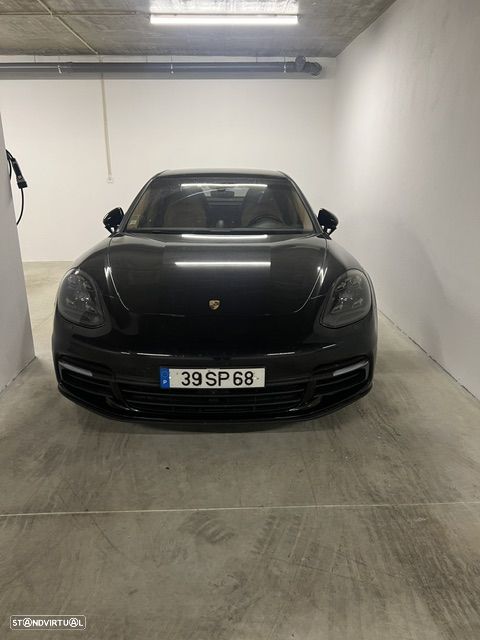 Porsche Panamera 4 S - 12