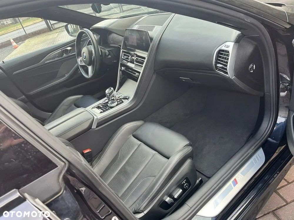 BMW Seria 8 - 9
