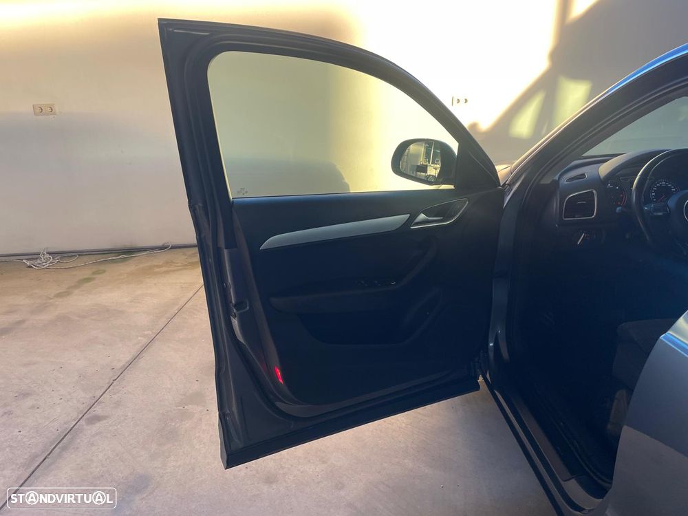 Audi Q3 2.0 TDI quattro S-line S tronic - 24