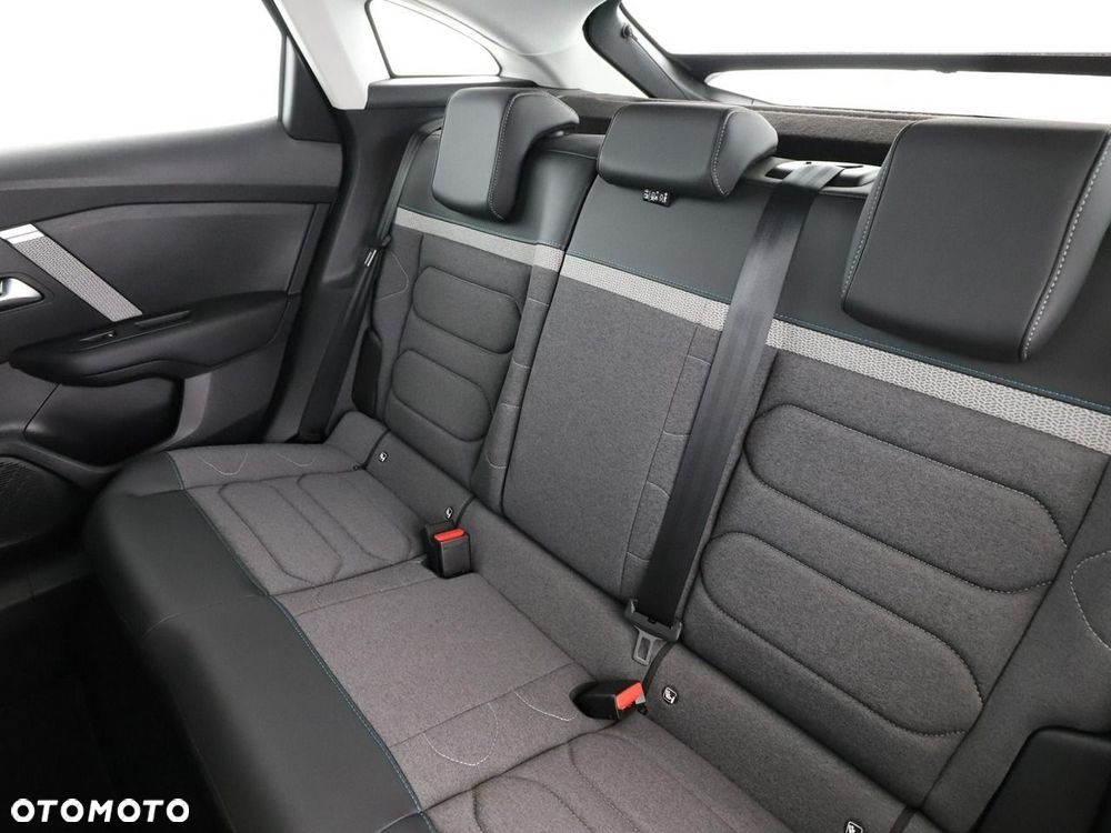 Citroën C4 PureTech 130 Stop&Start EAT8 FEEL PACK - 18