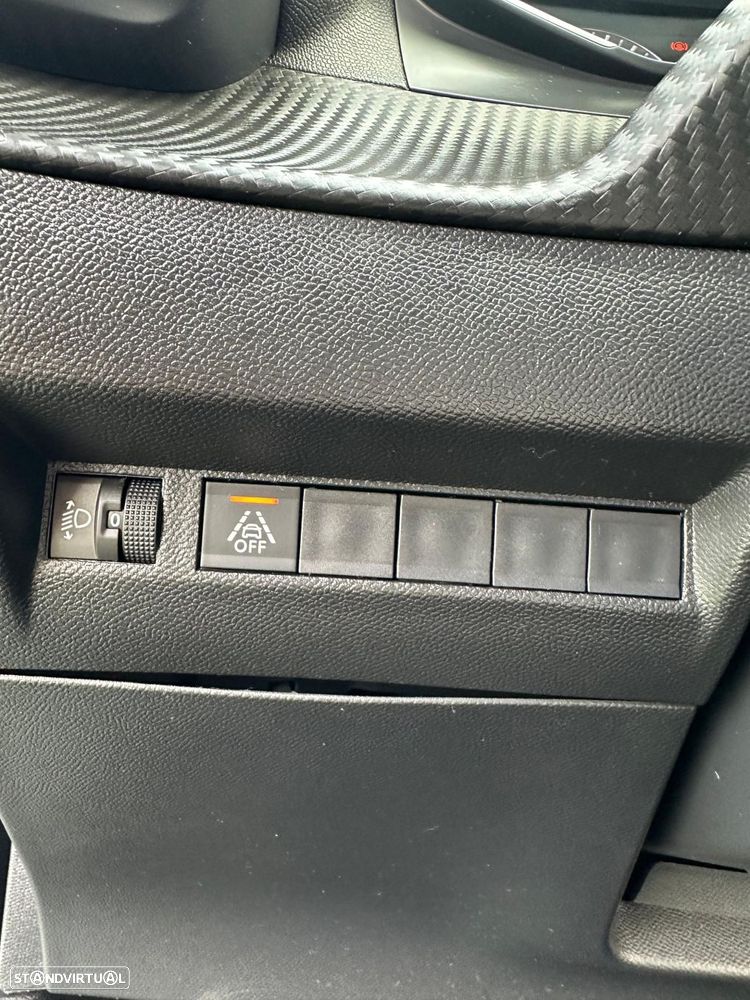 Peugeot 2008 1.5 BlueHDi Allure - 21