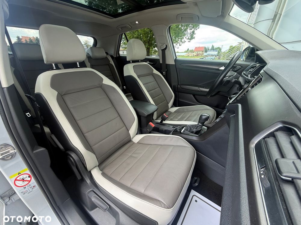 Volkswagen T-Roc 2.0 TDI SCR 4MOTION DSG R-Line - 17