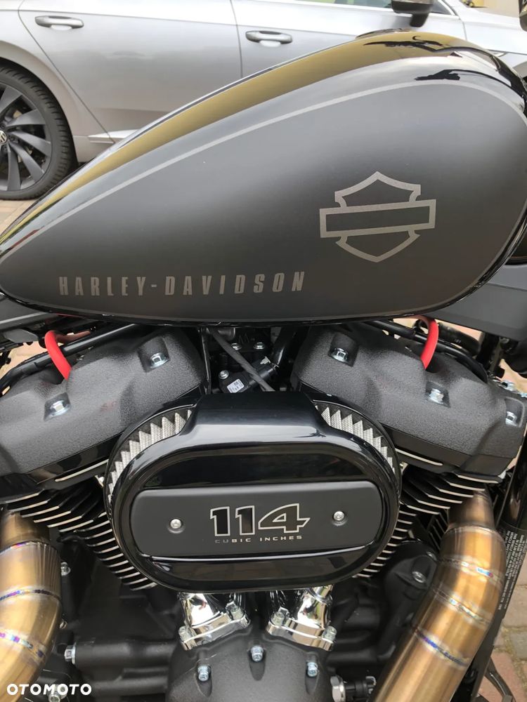 Harley-Davidson Softail Street Bob - 20