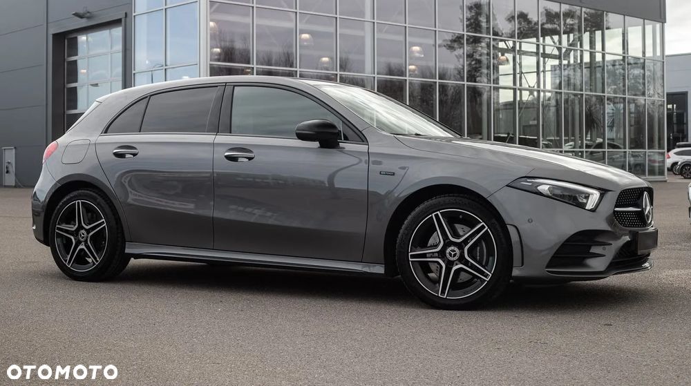 Mercedes-Benz Klasa A 250 E AMG Line 8G-DCT - 5