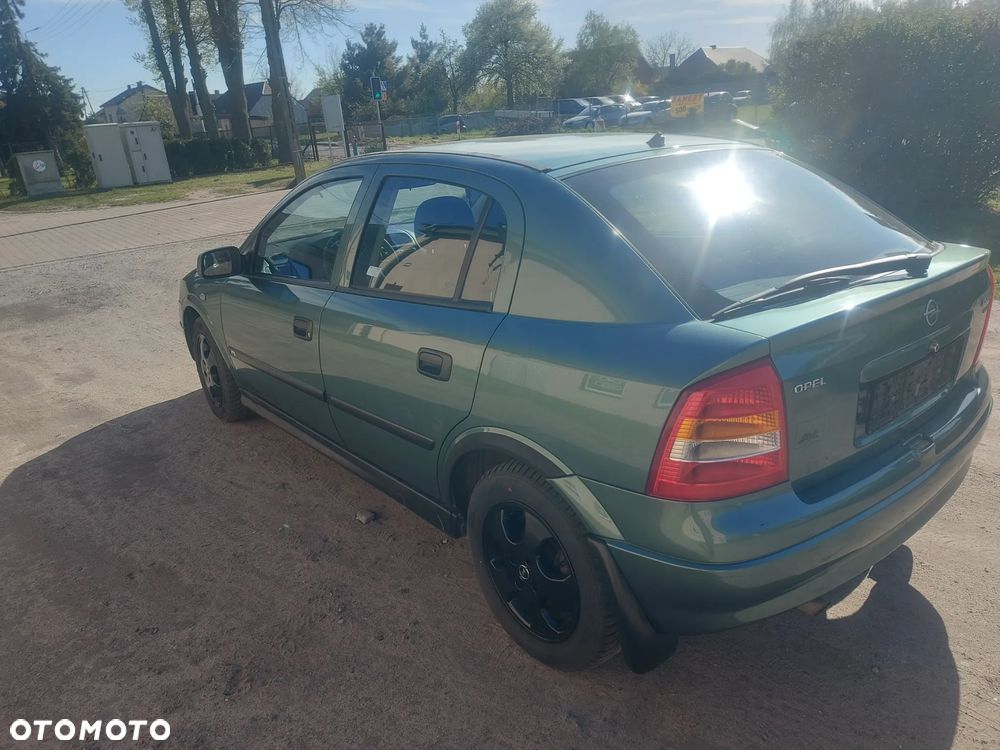 Opel Astra 1.6 16V Mid - 5