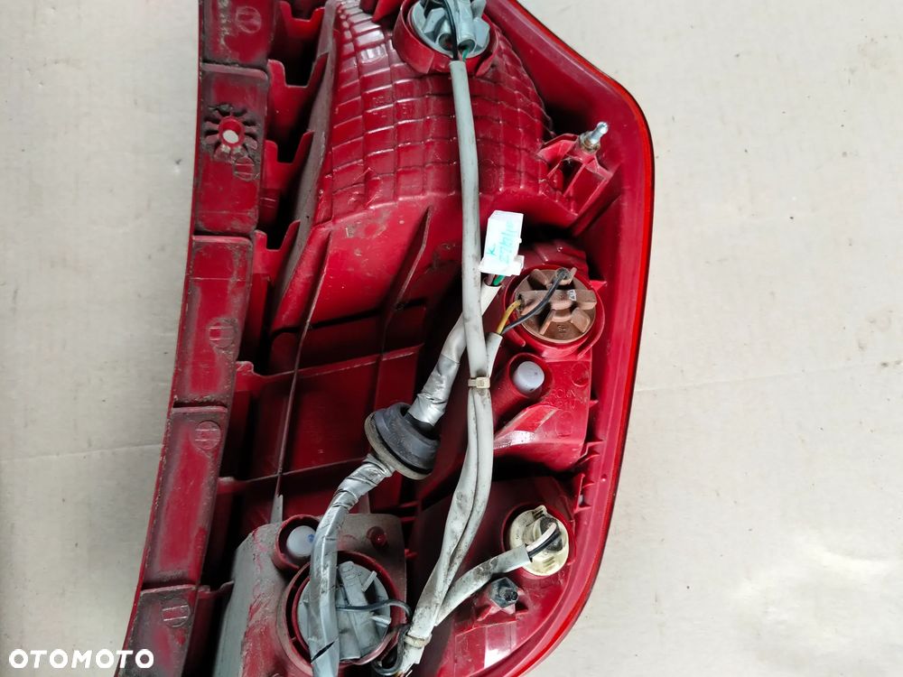 LAMPY TYŁ HYUNDAI I10 LEWA PRAWA - 8