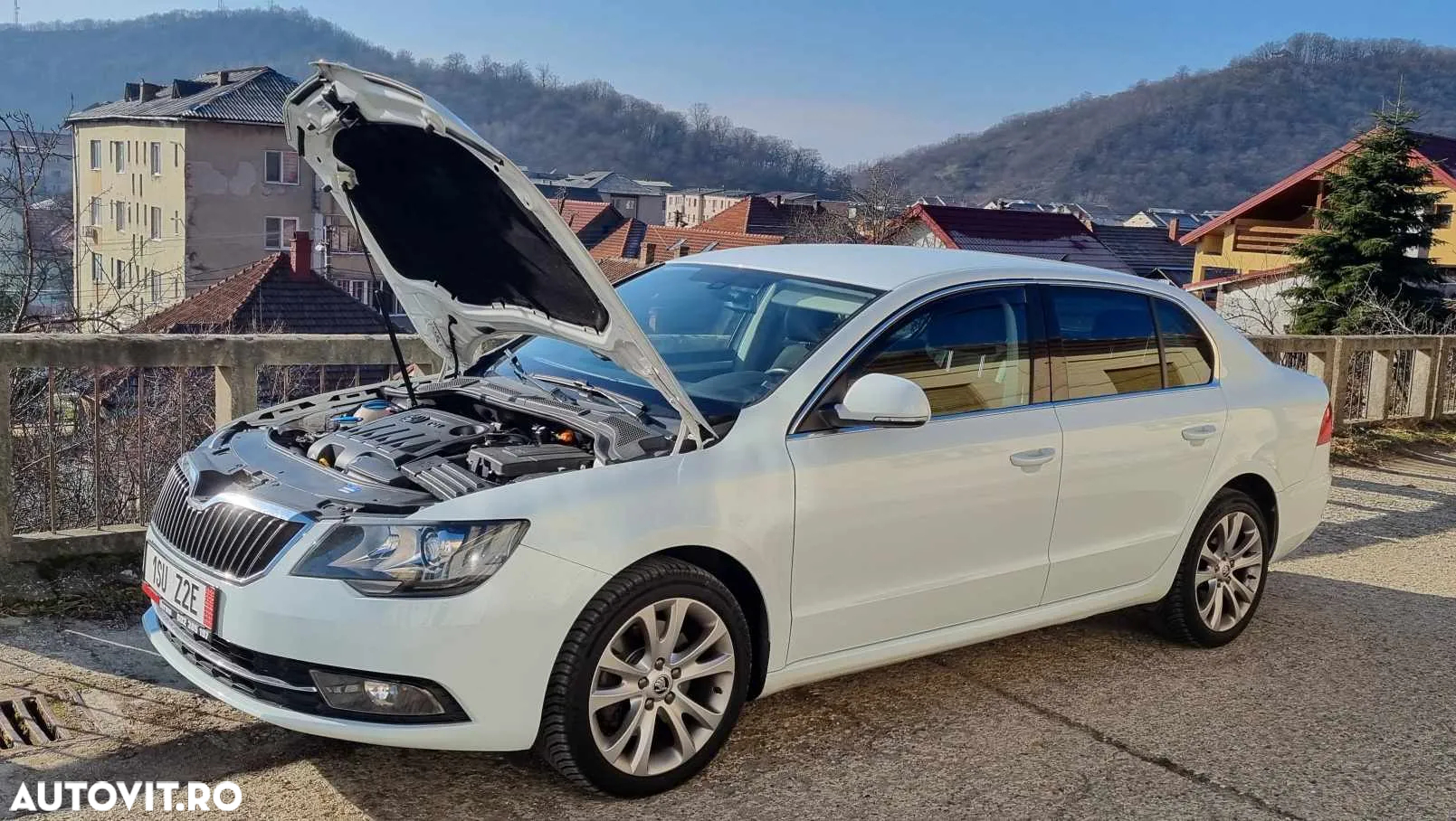 Skoda Superb 2.0 TDI DSG Elegance - 11