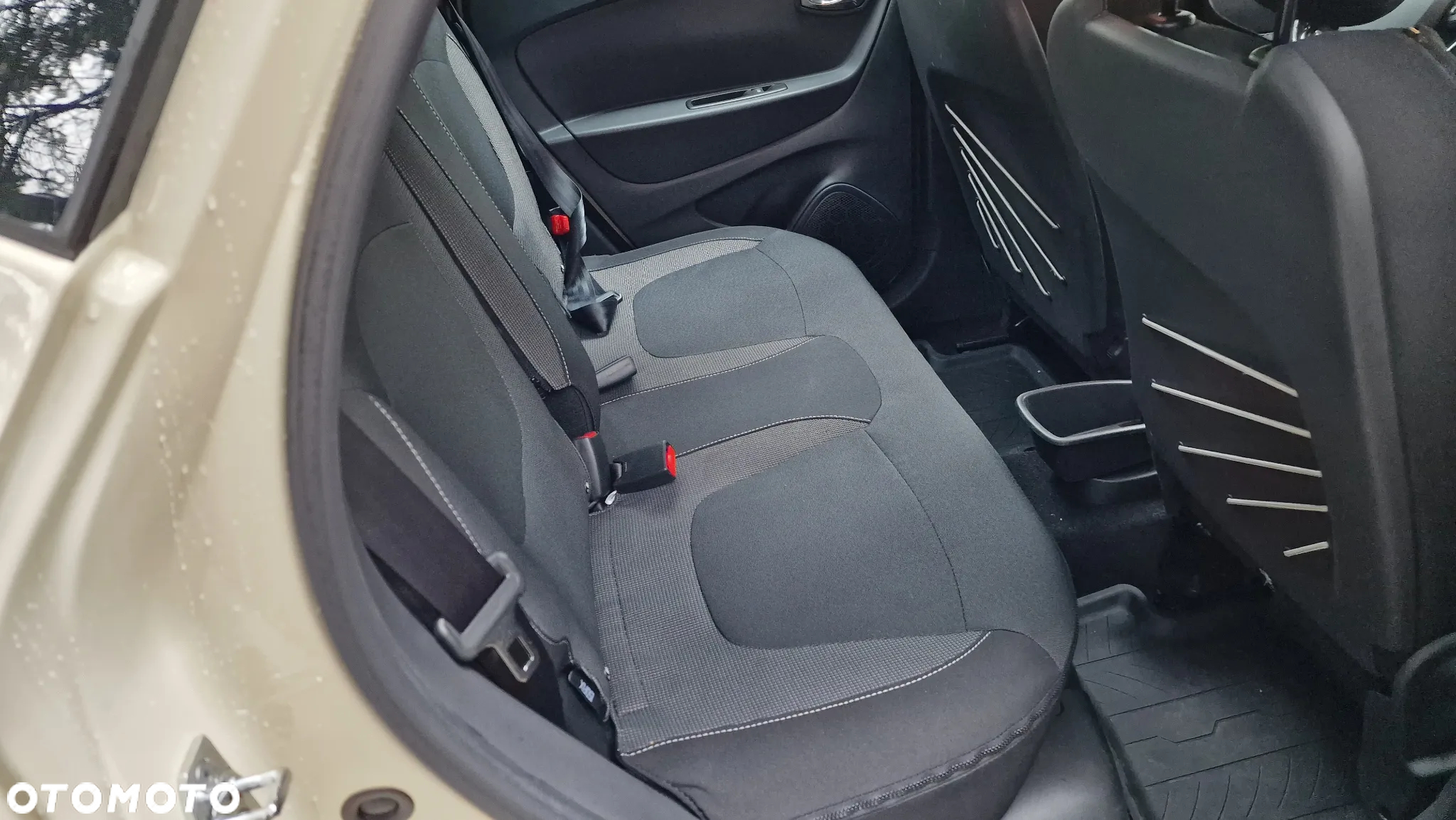Renault Captur 1.2 TCe Intens EDC - 10