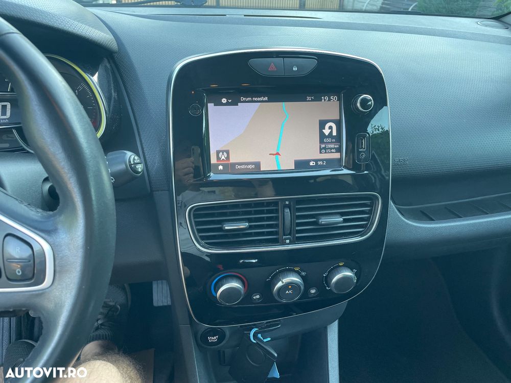Renault Clio - 27