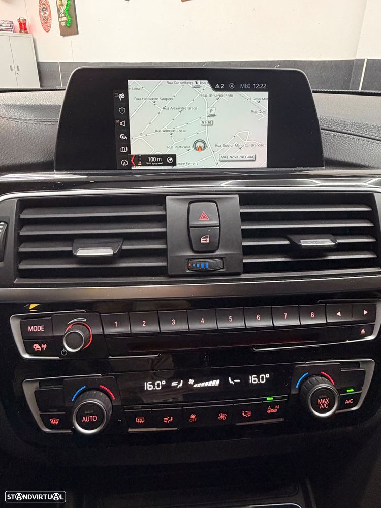 BMW 330 e iPerformance Line Luxury - 45