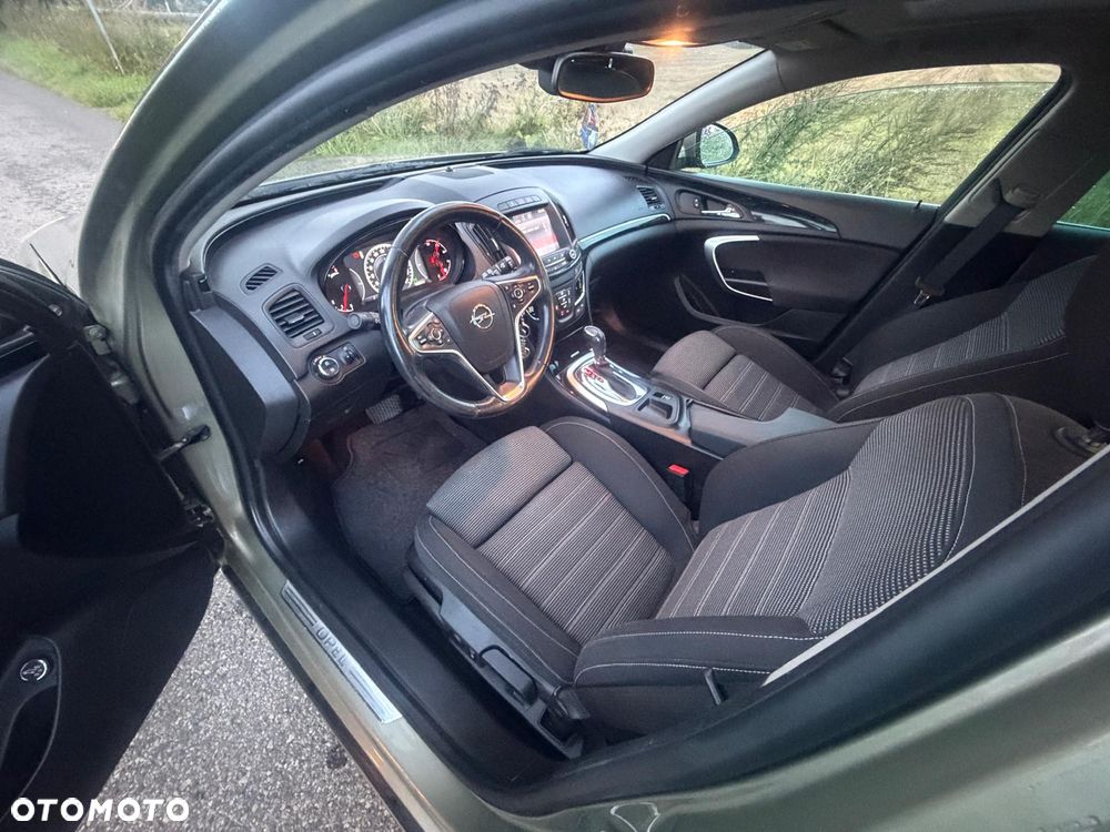 Opel Insignia - 10