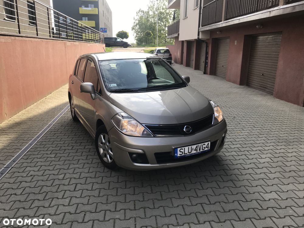 Nissan Tiida 1.6 Tekna - 1
