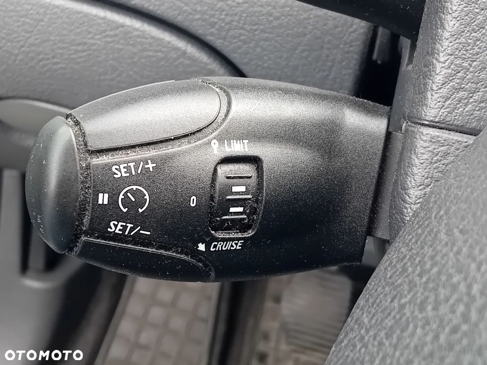 Citroën C5 II 1.8i 16V - 10