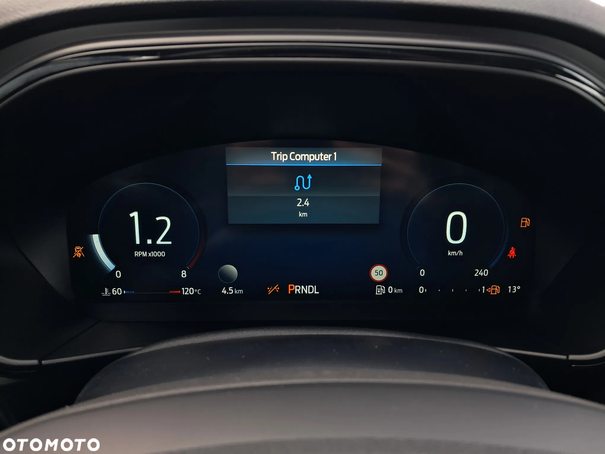 Ford Focus 1.0 EcoBoost mHEV ST-Line X - 14