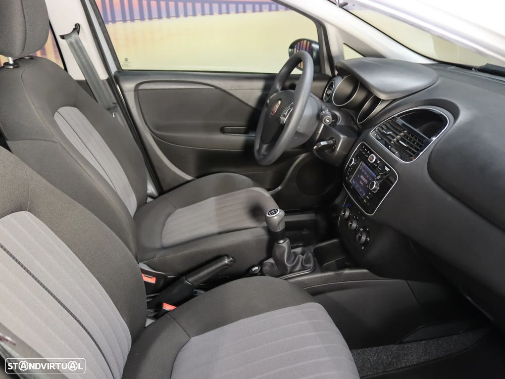 Fiat Punto 1.3 M-Jet Lounge S&S - 14