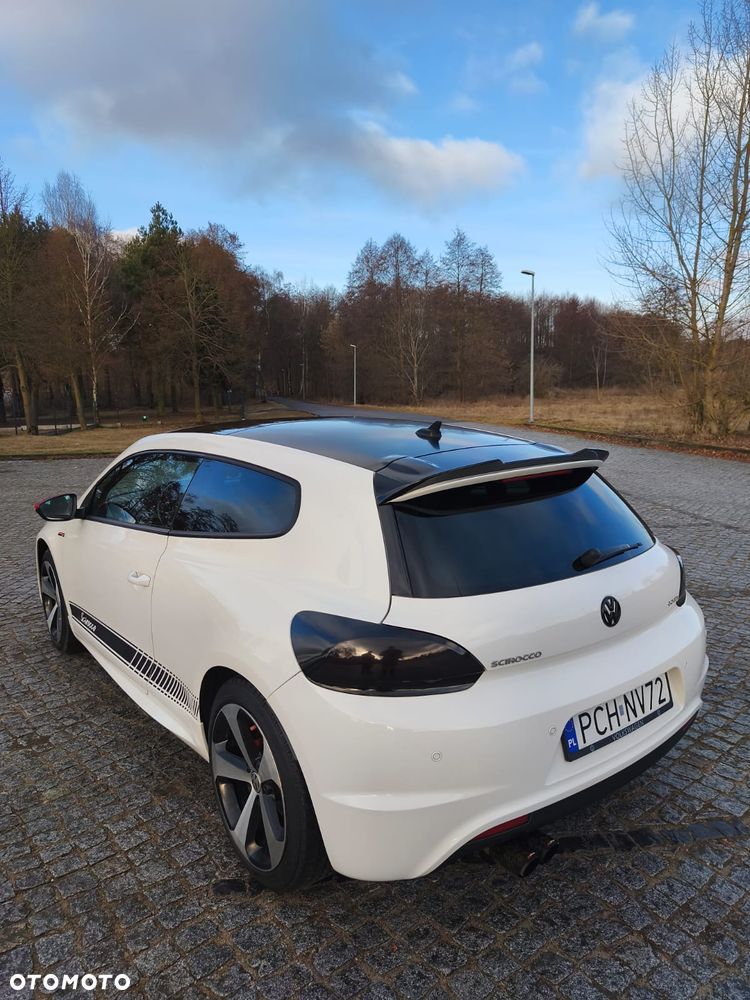Volkswagen Scirocco 2.0 TDI GTS - 4