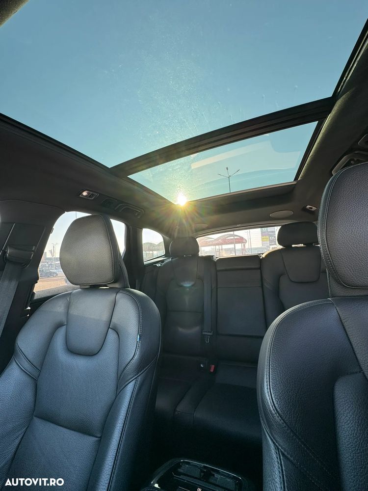 Volvo XC 60 D4 Momentum - 7