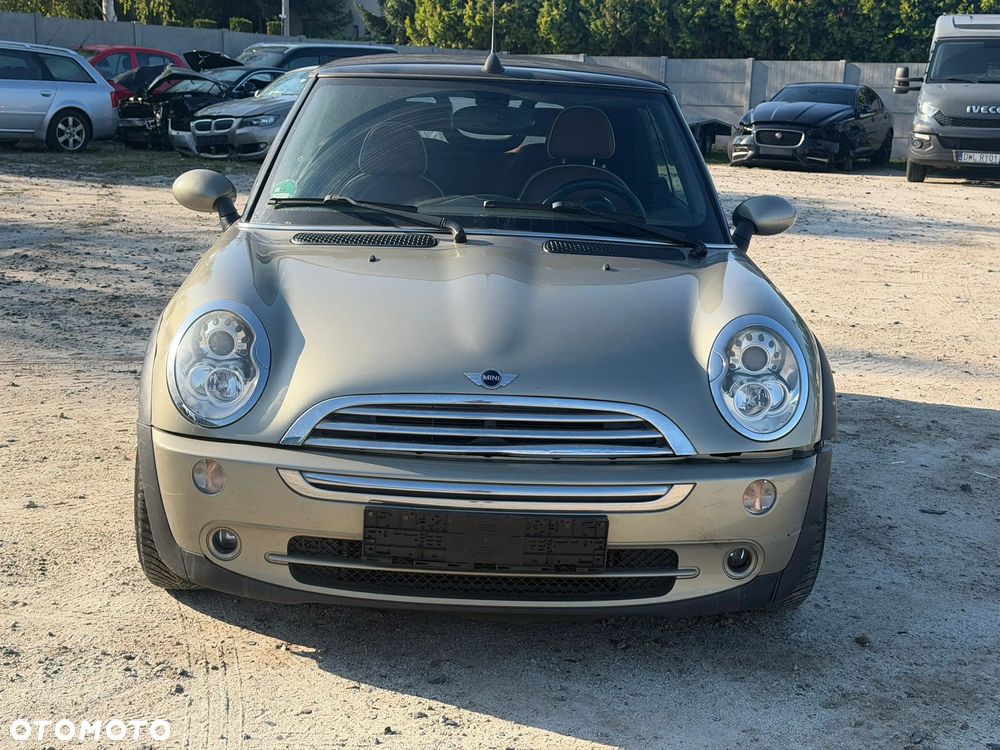 MINI Cooper Standard - 5