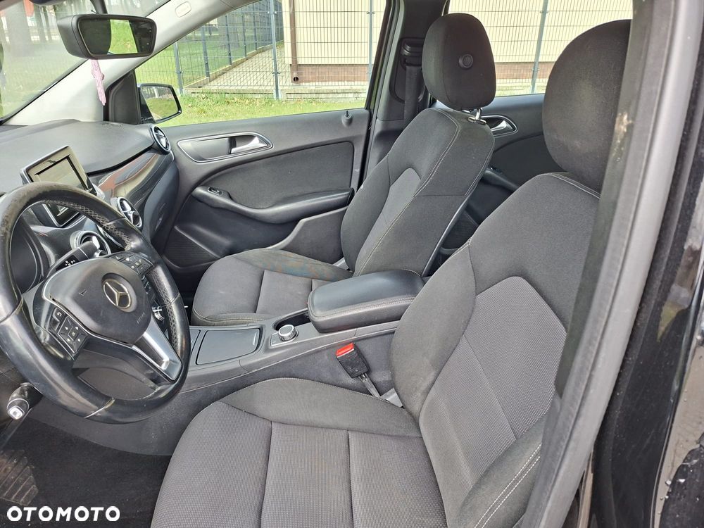Mercedes-Benz Klasa B 180 CDI (BlueEFFICIENCY) 7G-DCT - 10