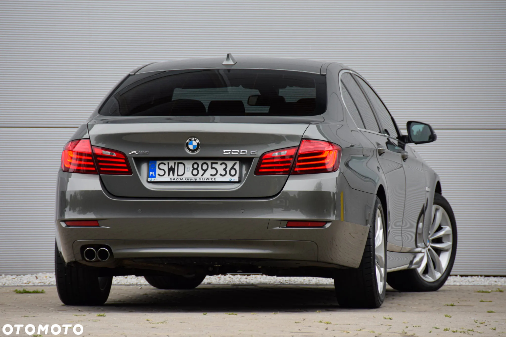 BMW Seria 5 520d xDrive - 5