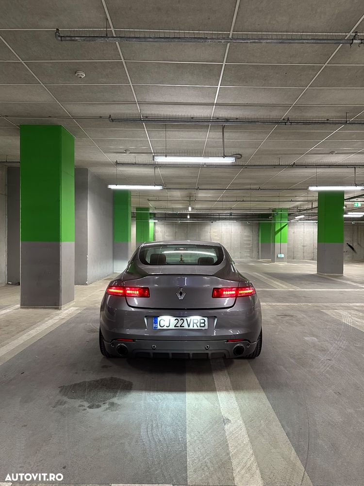 Renault Laguna - 1