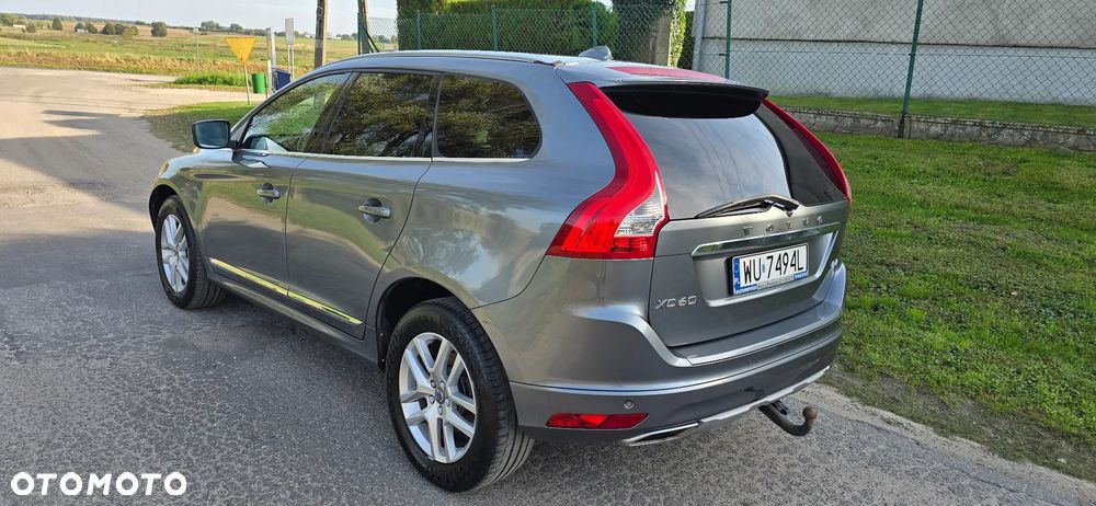 Volvo XC 60 D4 AWD R-Design - 2