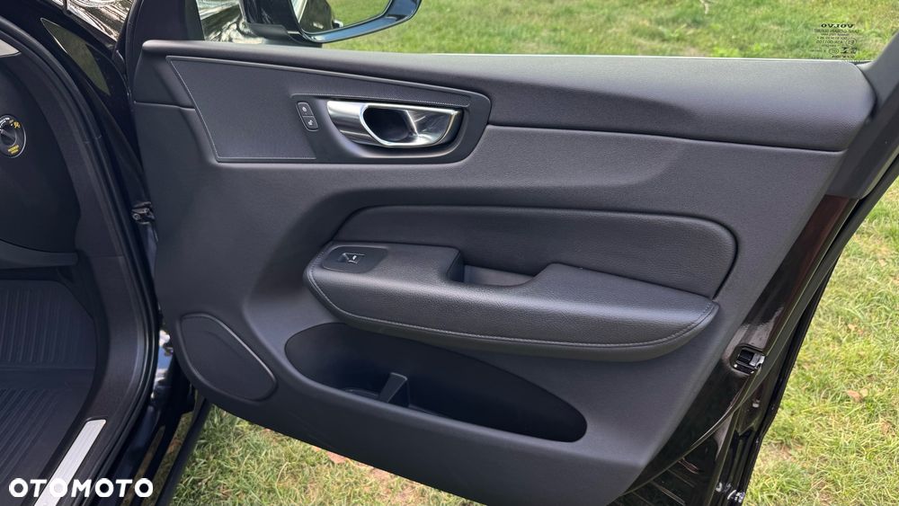 Volvo XC 60 D4 Momentum - 18