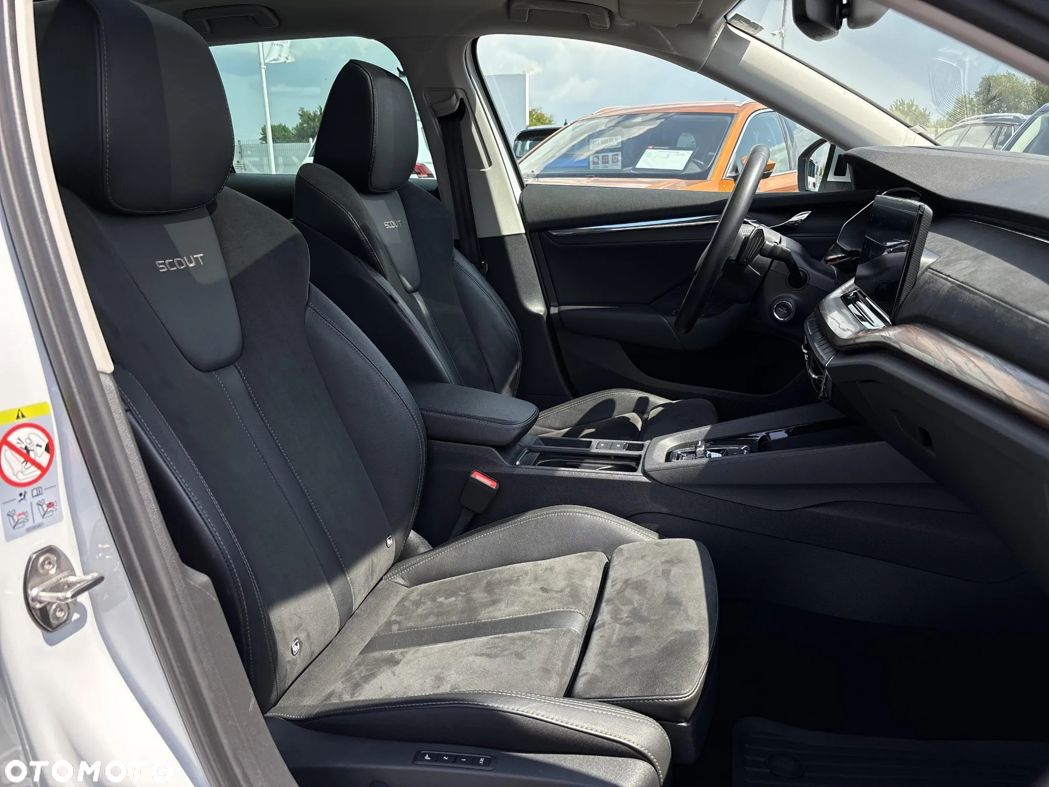 Skoda Octavia 2.0 TDI 4x4 Scout DSG - 10