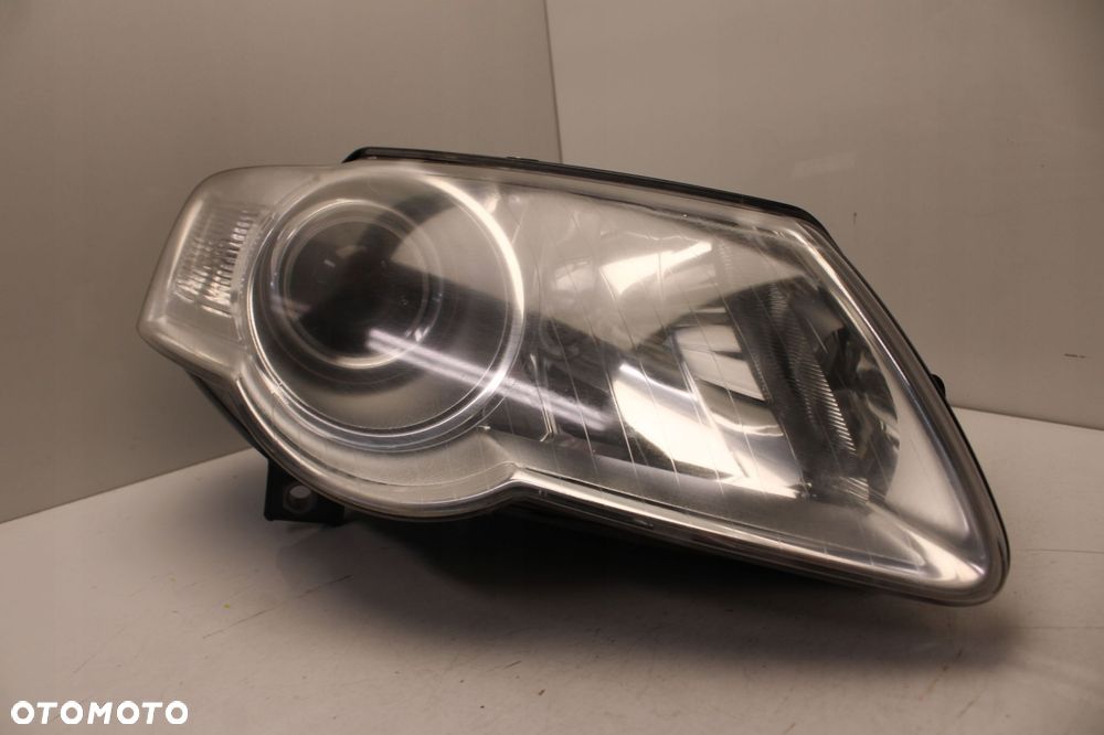 VW PASSAT B6 05R- LAMPA PRAWY PRZÓD PRAWA PRZEDNIA - 2