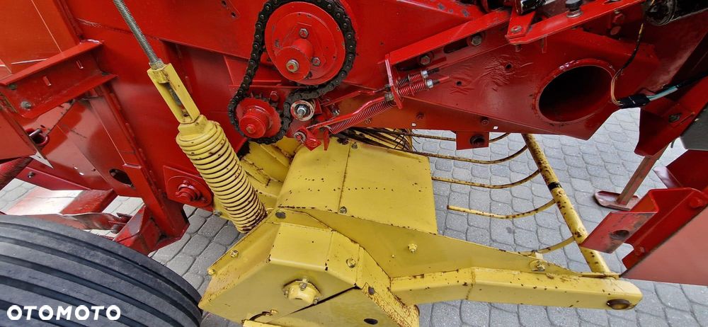 New Holland 640 Pasowa Szeroki podbieracz - 17
