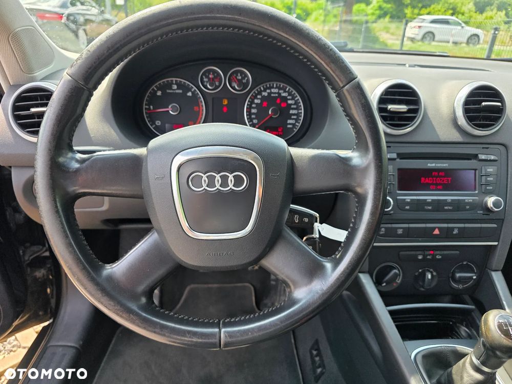 Audi A3 Sportback 1.6 TDI DPF Ambition - 27