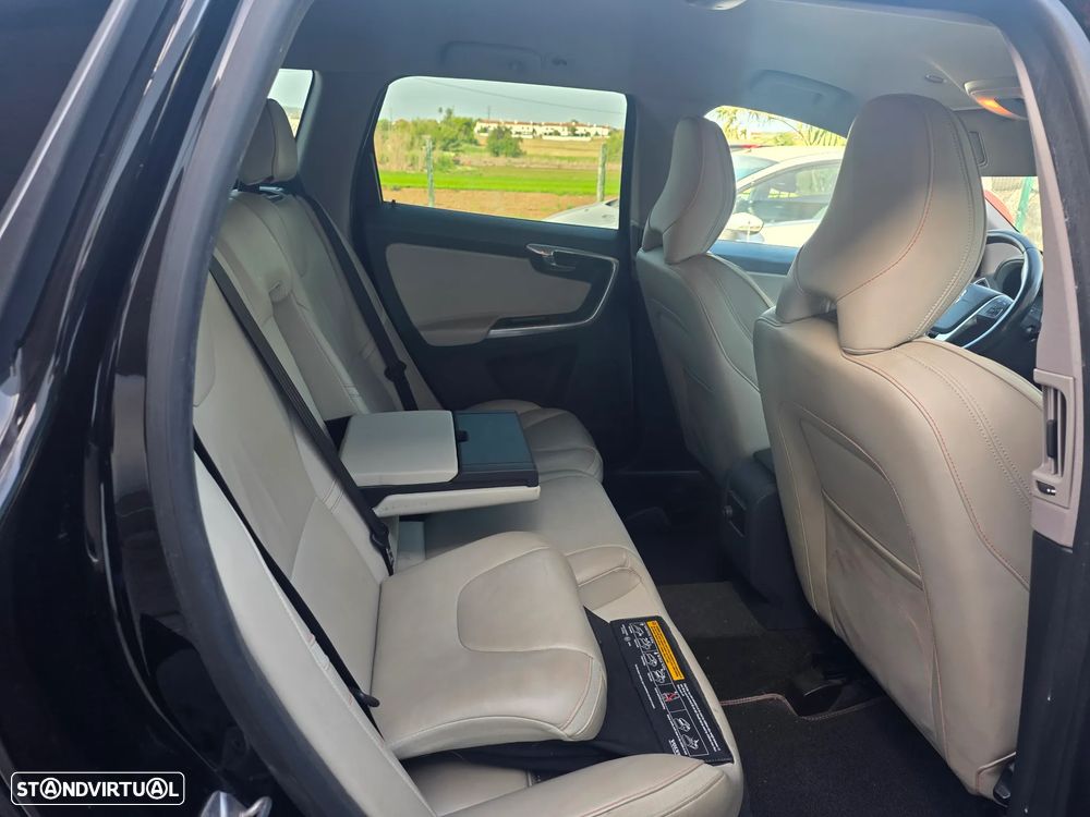 Volvo XC 60 2.0 D4 Volvo Ocean Race - 12