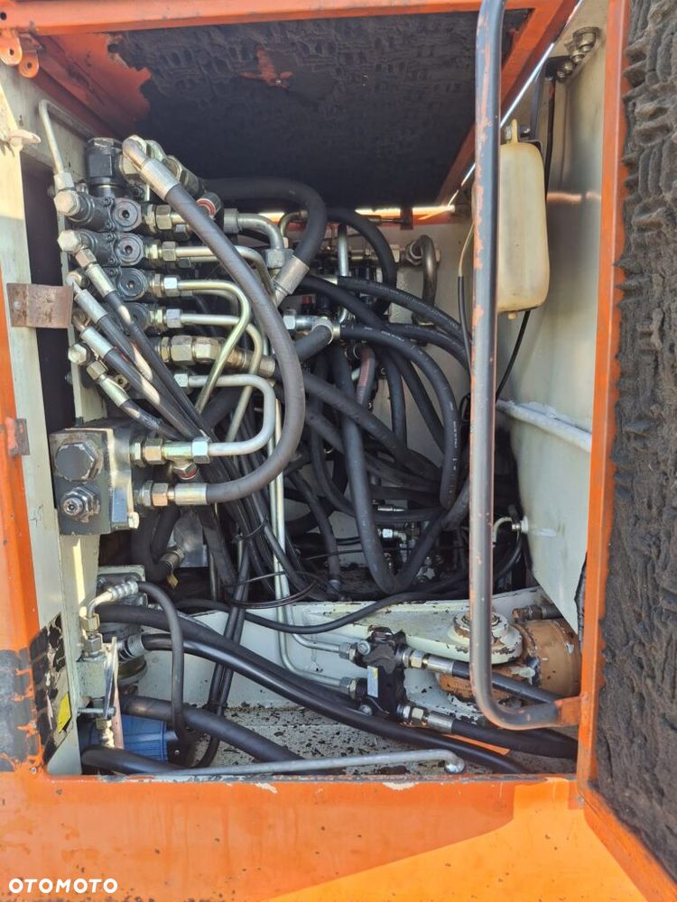 Schaeff HML40 - 16