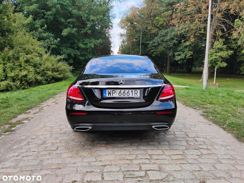 Mercedes-Benz Klasa E 220 d 9G-TRONIC - 5