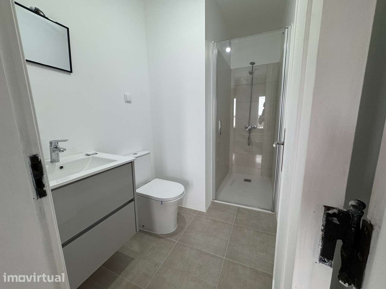 Moradia T4 com Jardim e Garagem na Marinha Grande - Grande imagem: 5/18