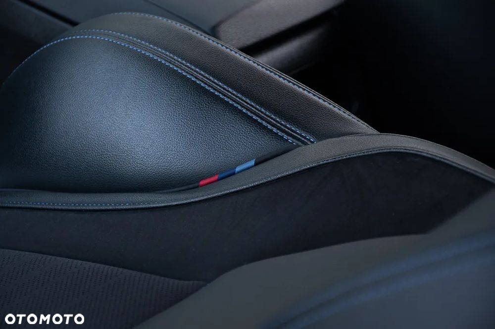 BMW Seria 3 330i Sport Line sport - 29