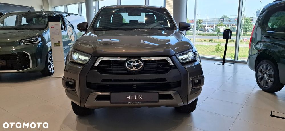 Toyota Hilux 2.8 D-4D mHEV Double Cab Invincible 4x4 - 2