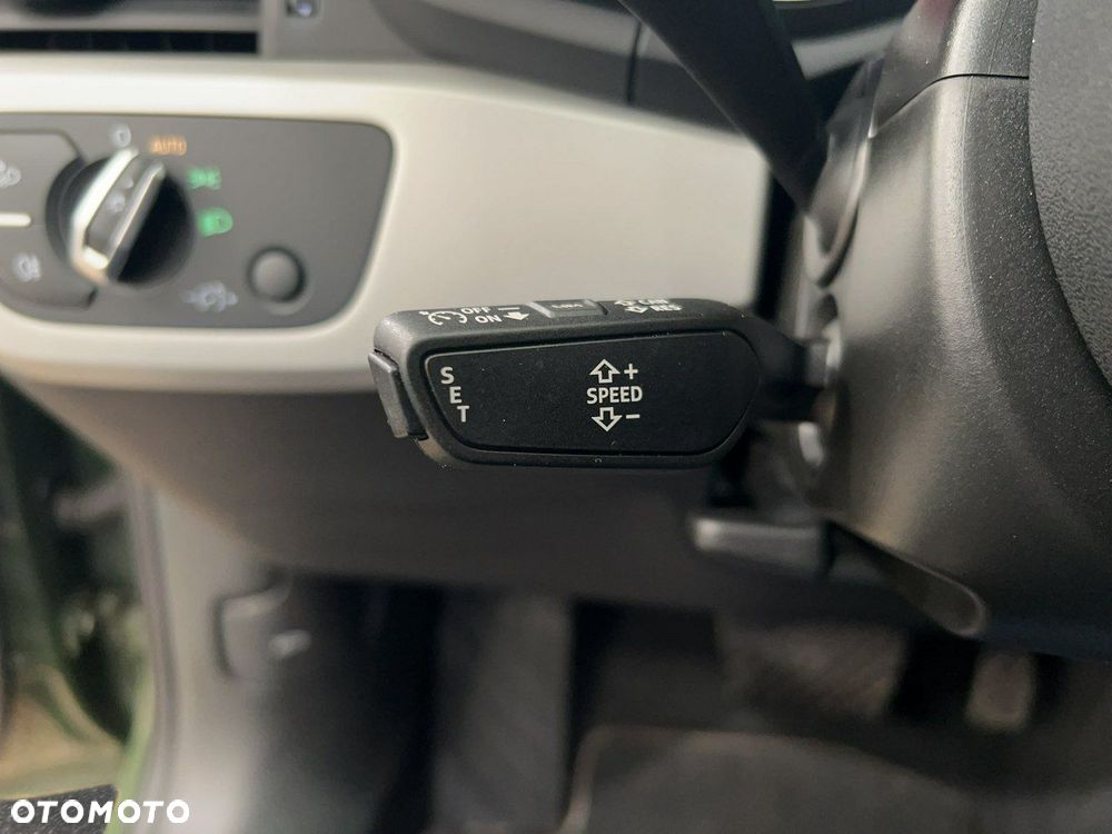 Audi A4 Limousine - 19