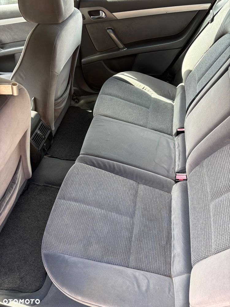 Peugeot 407 1.6 HDI Premium - 14