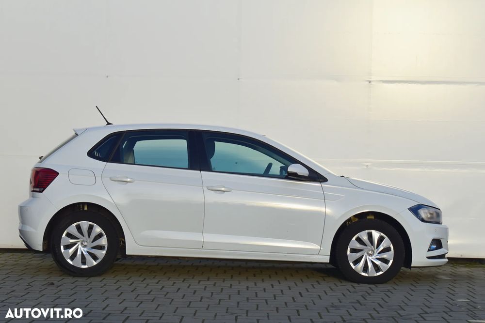 Volkswagen Polo 1.6 TDI Comfortline - 11
